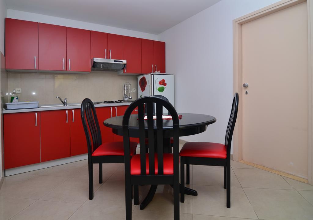 Mucic Apartments Makarska Exterior foto